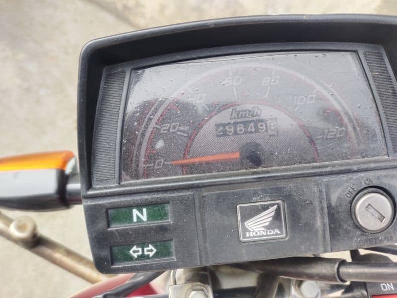 Honda CD 70 condition 10/10 4