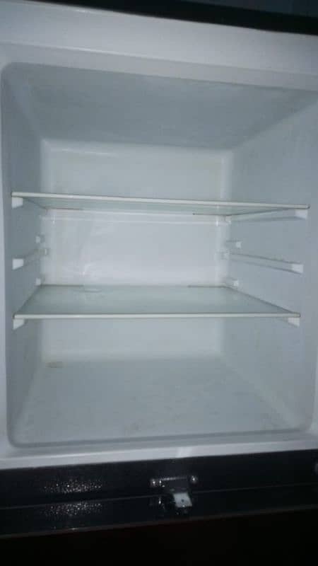 Toyo Fridge For Sale 3