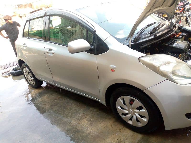 Vitz 1300 Geniune 2