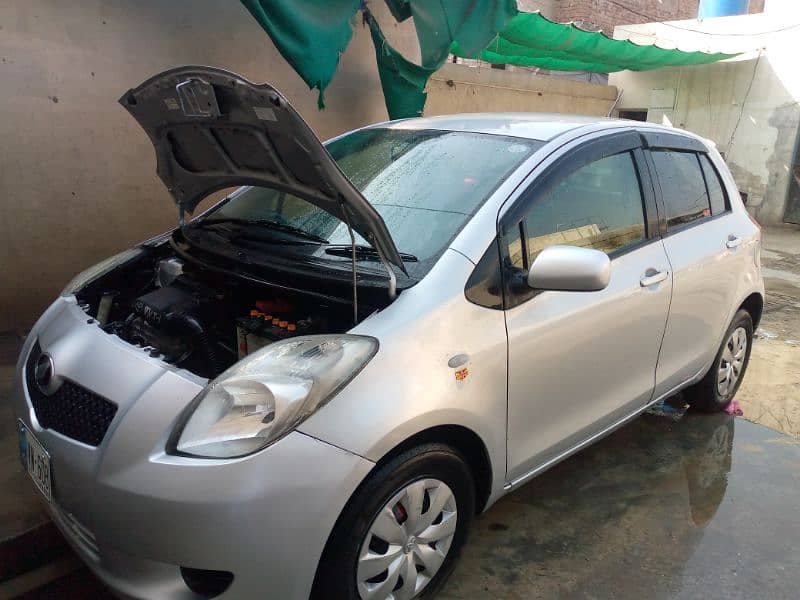 Vitz 1300 Geniune 3