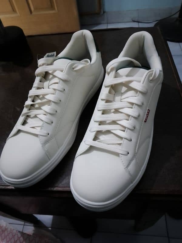 levis imported shoes mens. . . . . 03144988403 12