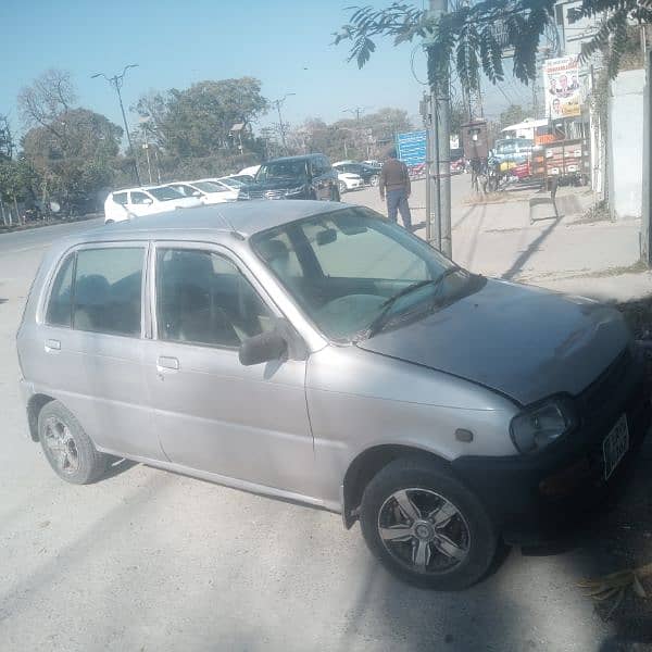 Daihatsu Cuore 2004 3