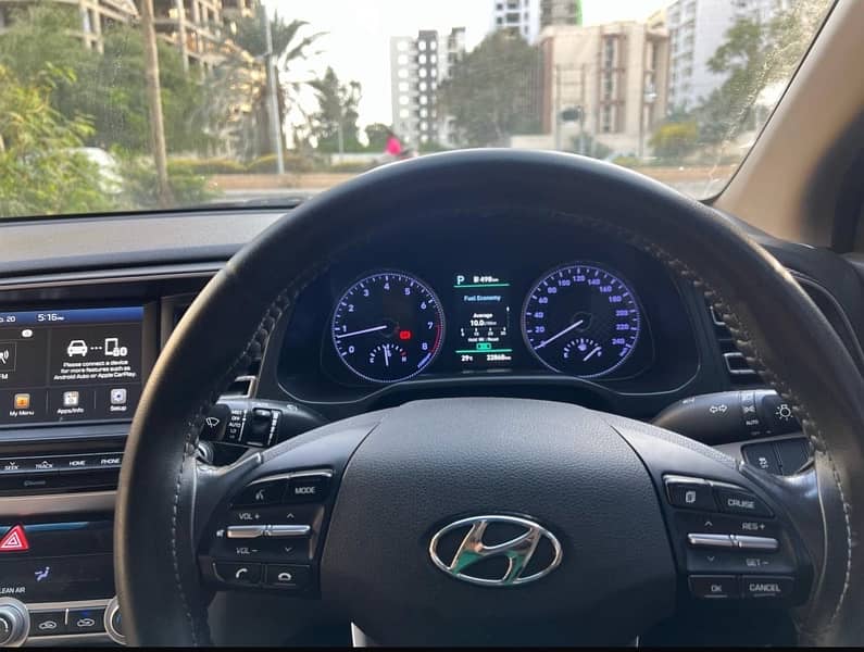 Hyundai Elantra 2021 9