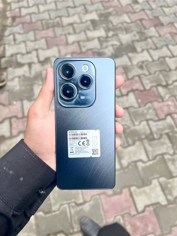 Infinix Hot 40 pro 0