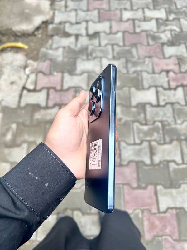 Infinix Hot 40 pro 3