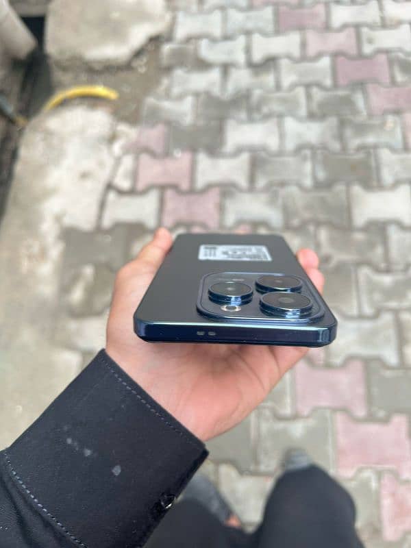 Infinix Hot 40 pro 4