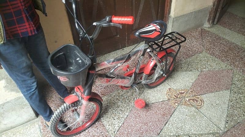 arrgent sale baby bicycle bilkul new ha 2