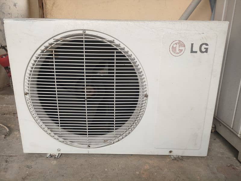 L,g Non inverter Qty 3 piece (sada) A,c Lush condition 1