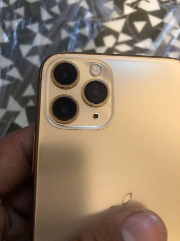 iPhone 11pto 1