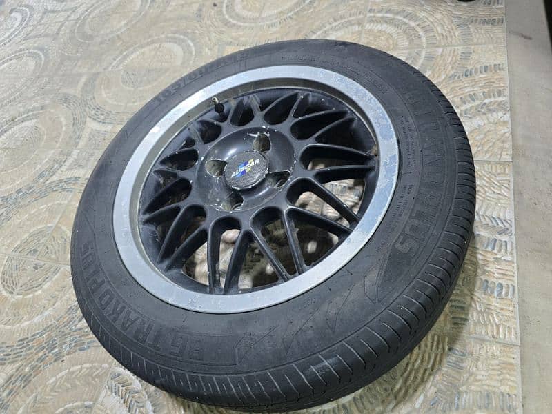 15 Inch Alloy Rims with Tyres 0