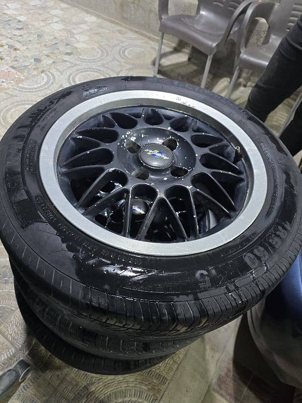 15 Inch Alloy Rims with Tyres 3