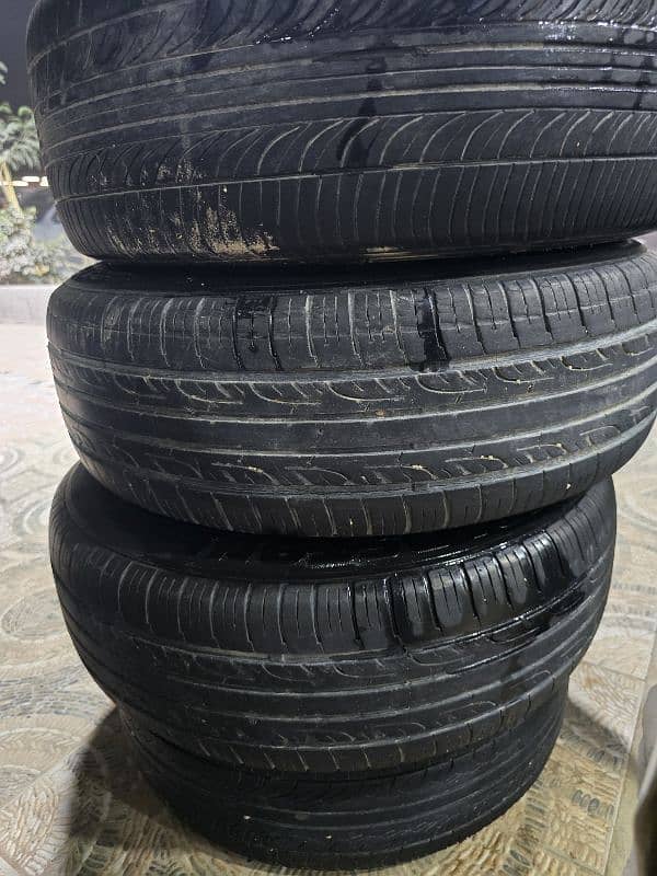 15 Inch Alloy Rims with Tyres 4