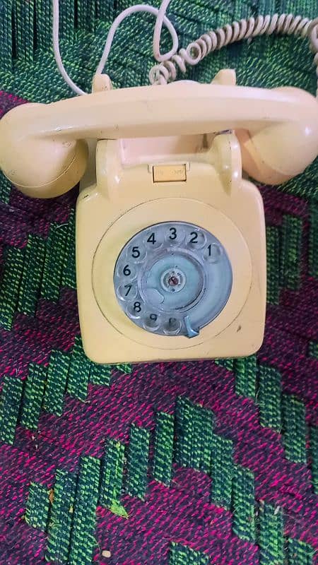 Antique Telephone set 2