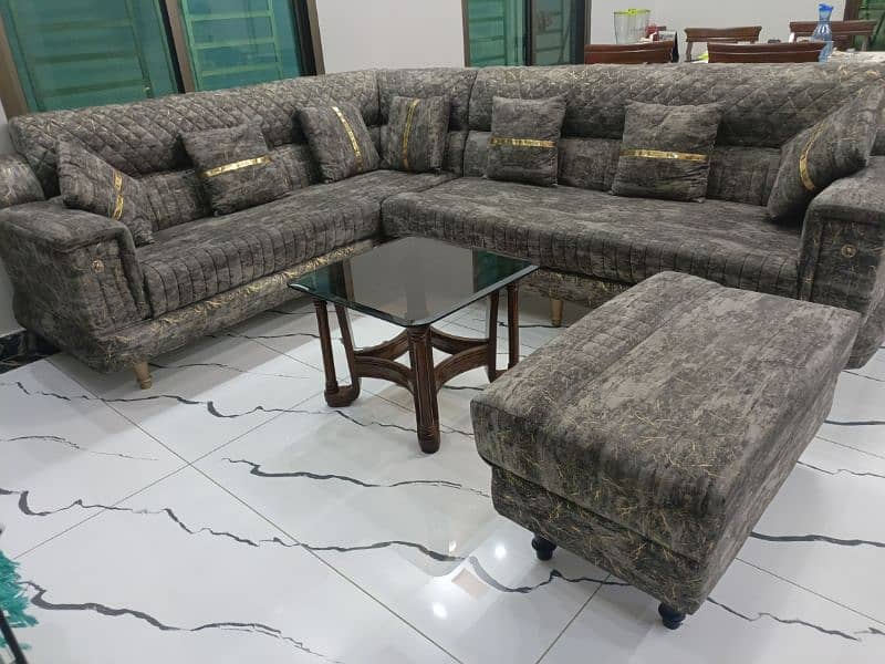 7 seater sofa available with coach 4