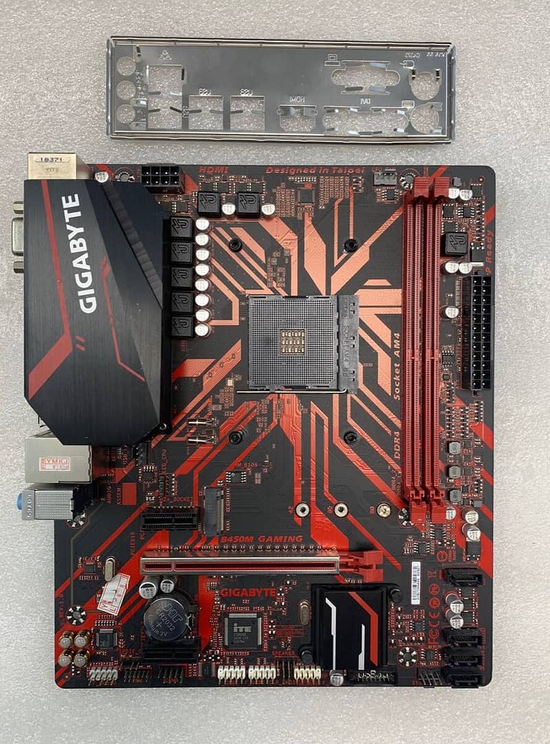 GIGABYTE B450M GAMING MOTHERBOARD with Ryzen 5 Pro 2400G 0