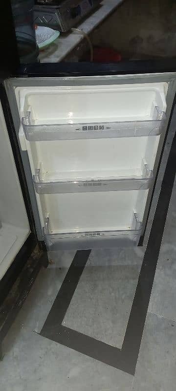 Dawlance Refrigerator 2