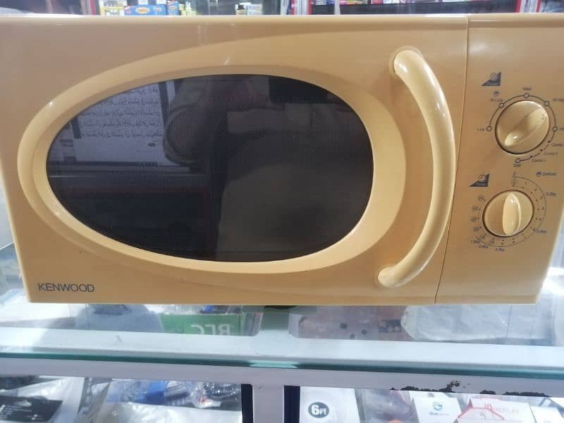 microwave oven Kenwood 1