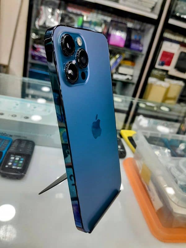 iphone 12pro max 256 gb pta approved 1