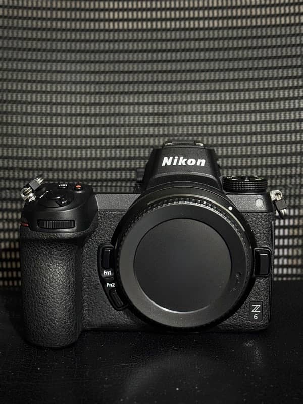 Nikon z6 mirror less camera 4