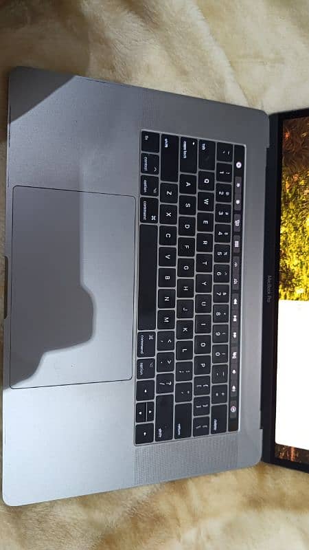 Macbook pro 2017 4