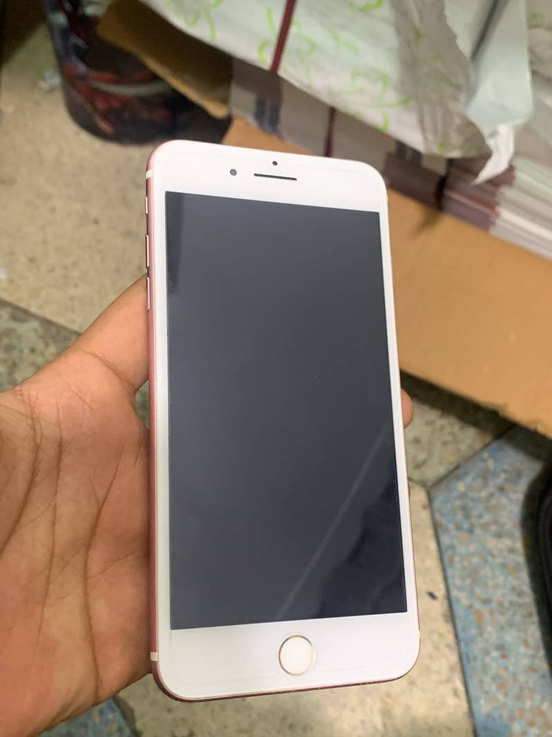 Apple iPhone 7 Plus 3