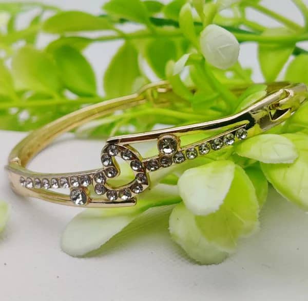 Adjustable Crystal Leaf Bracelet – Imported Golden Bracelets -| Best Q 2