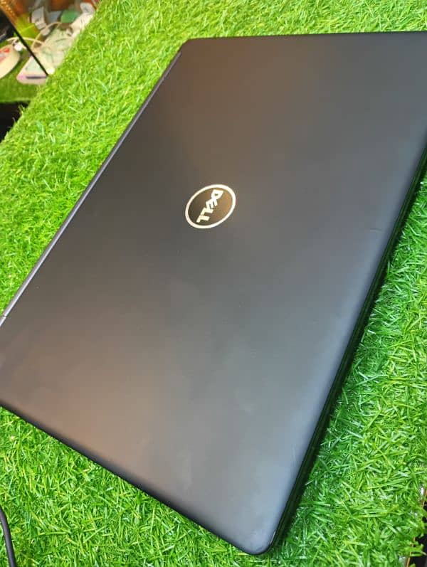 Dell latitude (5480) 0