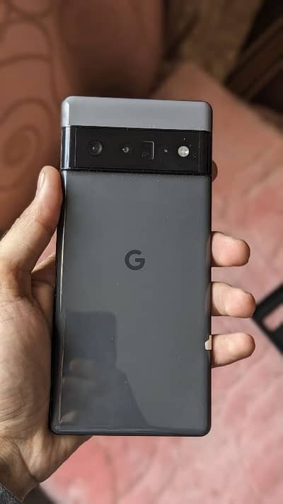 Google gaming Phone pixel 6 pro 2 Spots on screen