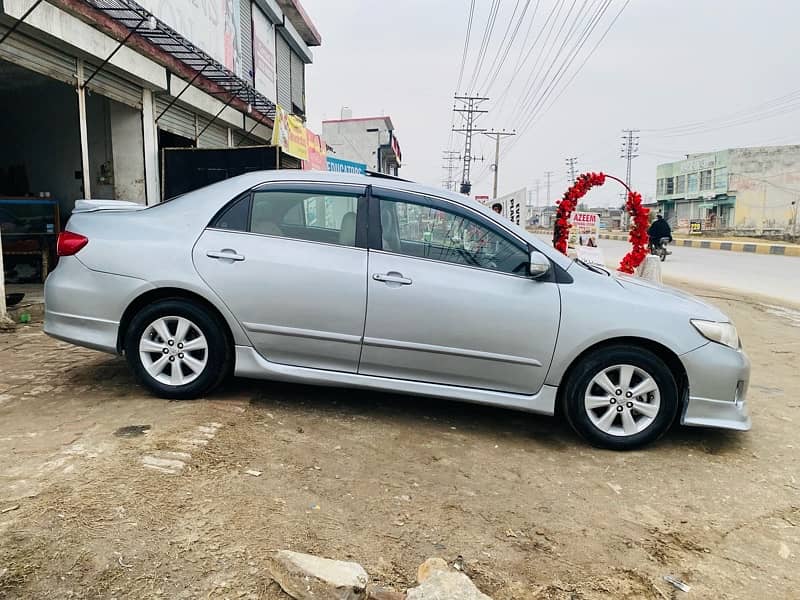 Toyota Corolla Altis 2012 5