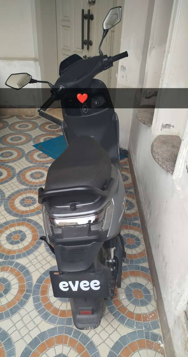 Evee S1 Electric Scooter 0