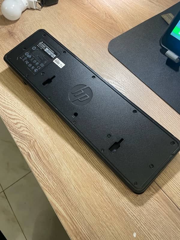 HP laptop docking station 2