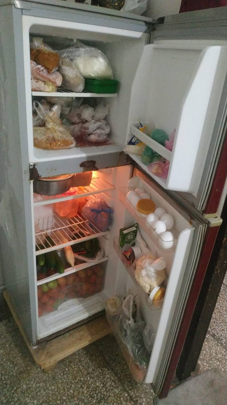 Refrigerator small 0