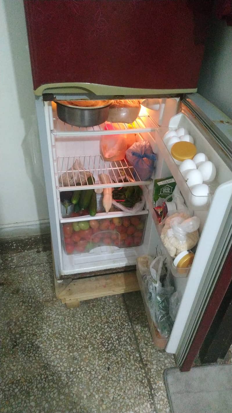 Refrigerator small 2