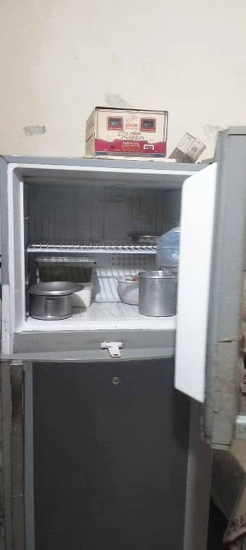 Dawlance Refrigerator For Sale 4