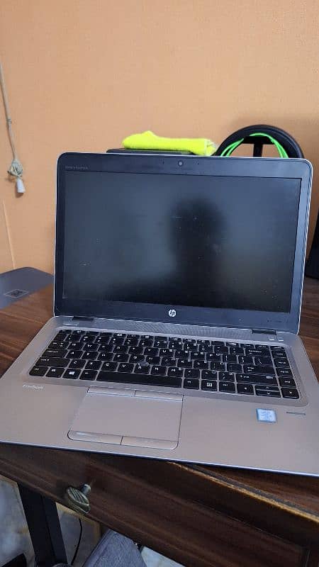 HP ELITEBOOK  for sale 0