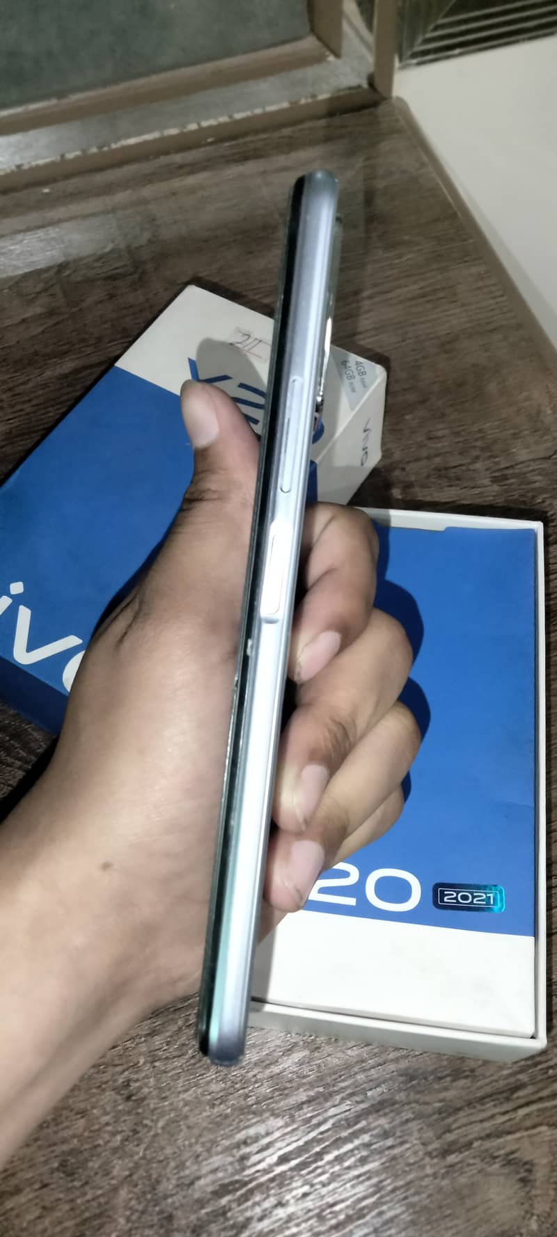 Vivo Y20 4/64 With Box 4