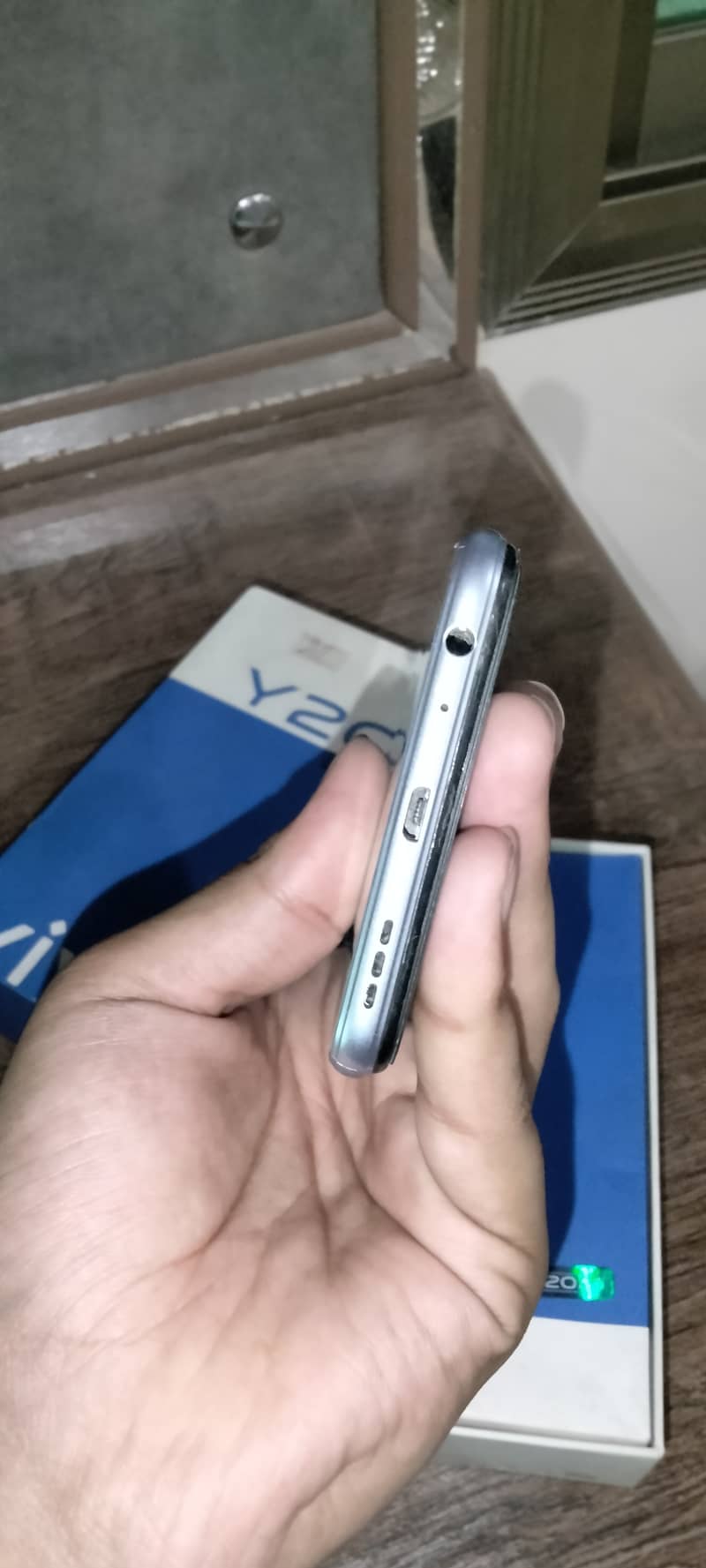 Vivo Y20 4/64 With Box 5