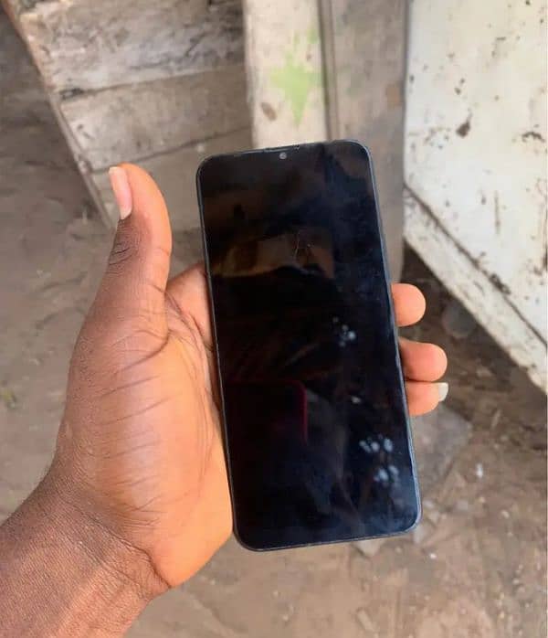 Infinix hot 8 just look like new 4 64 0