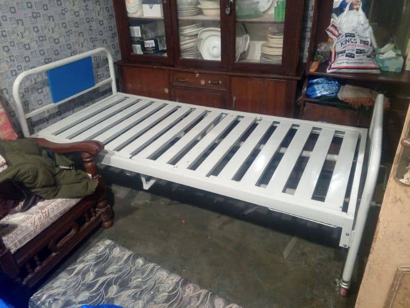 Medical bed 4