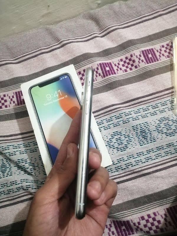 iphone x 256GB PTA Approved 3