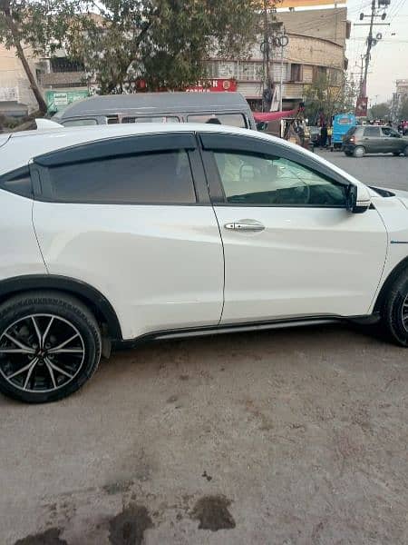 Honda Vezel 2014 1