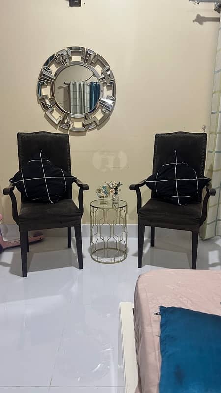 Set of Two Wooden Chairs 1