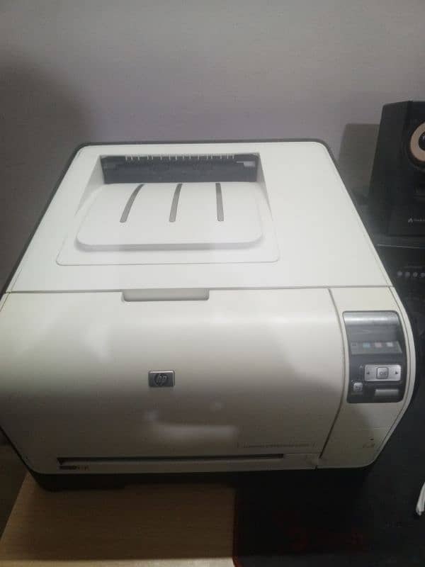 HP laserjet CPI 525nw color 3