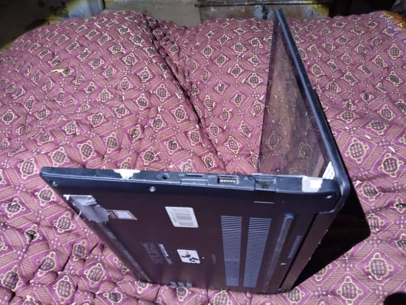 Dell laptop with touch screen 4