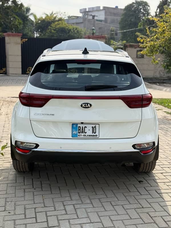 KIA Sportage 2022 5