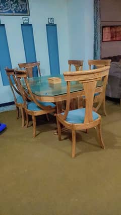 6 seater dining table/table/chairs