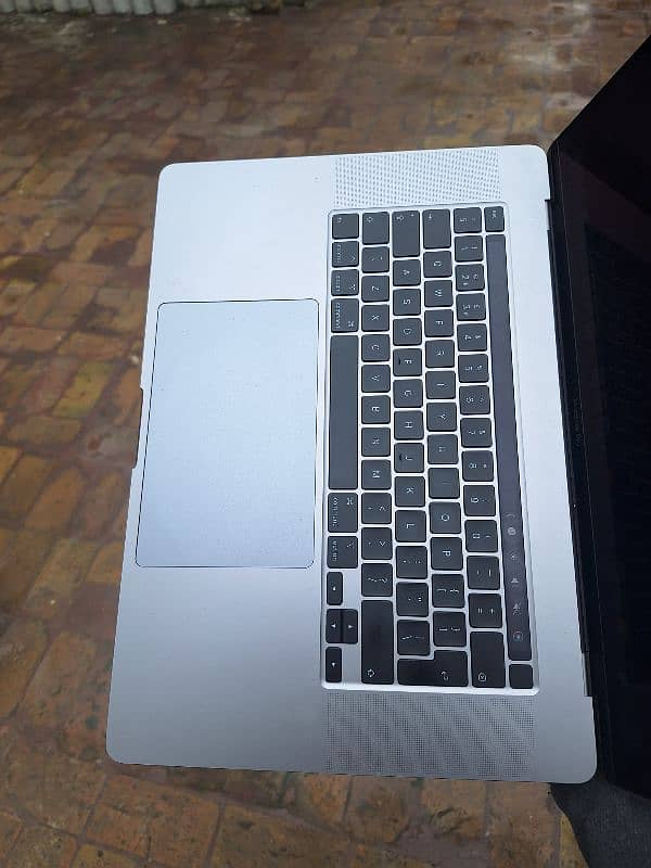 MACBOOK PRO 2019 "PURCHASE DATE 2021" 5