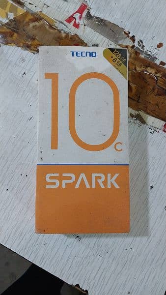 tecno spark 10c new candishan box and original charging sath hai 2