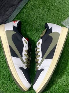 Nike Travis Olives Eu-45 Uk-10