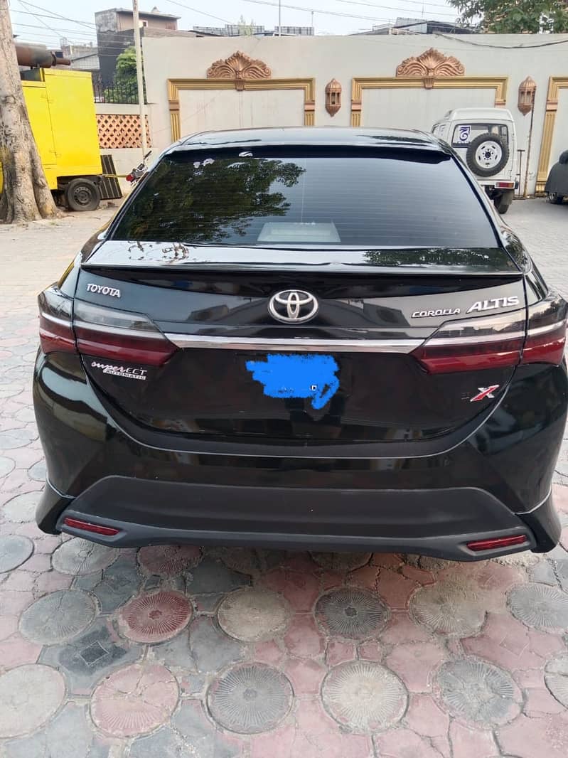 Toyota Corolla GLI 2015 1